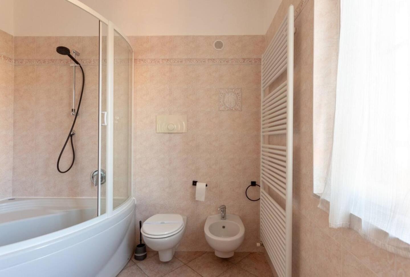A Away From By Alex Apartment Busto Arsizio